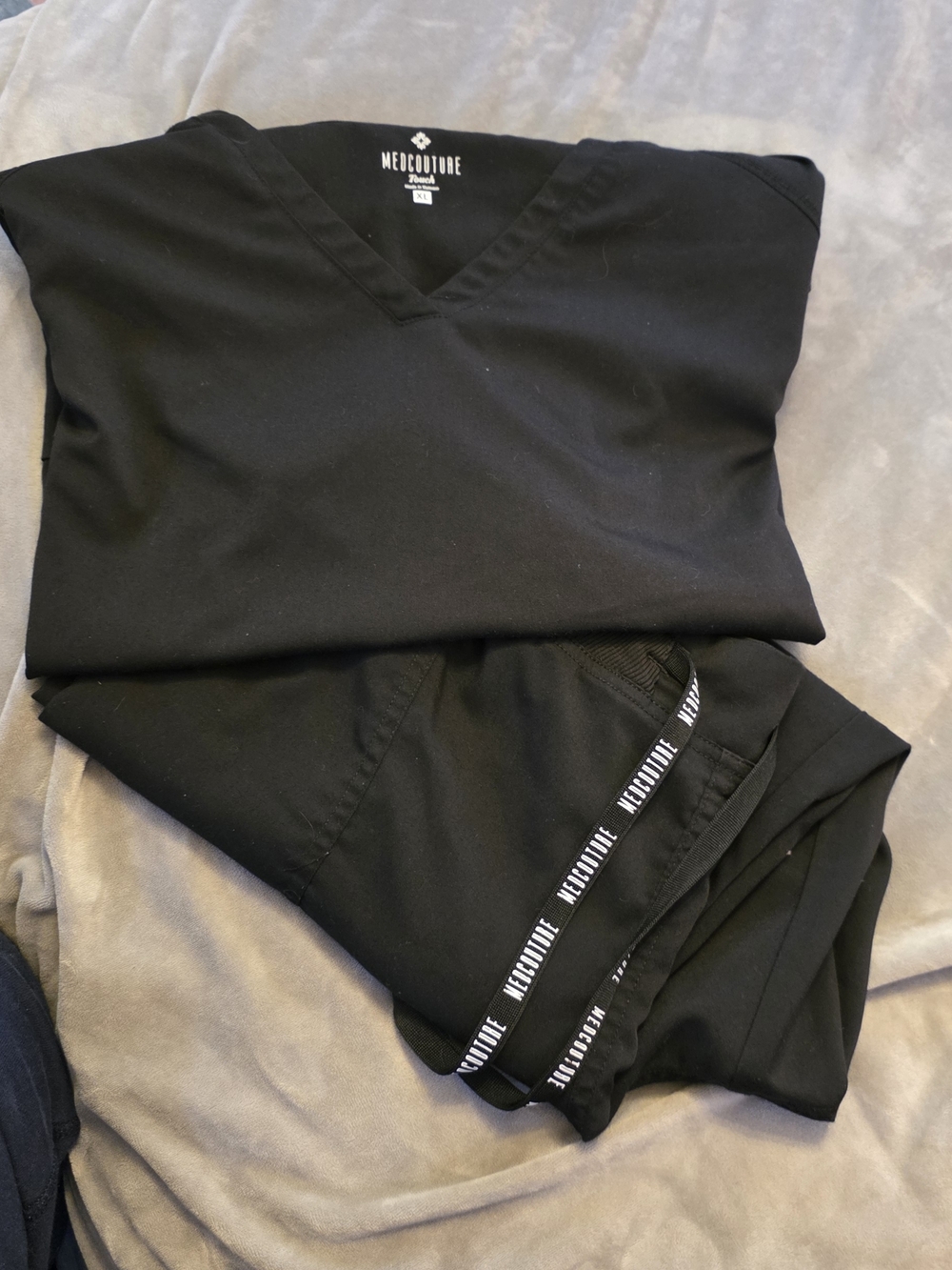 Med Couture Black V-Neck Scrub Top and Pants Set